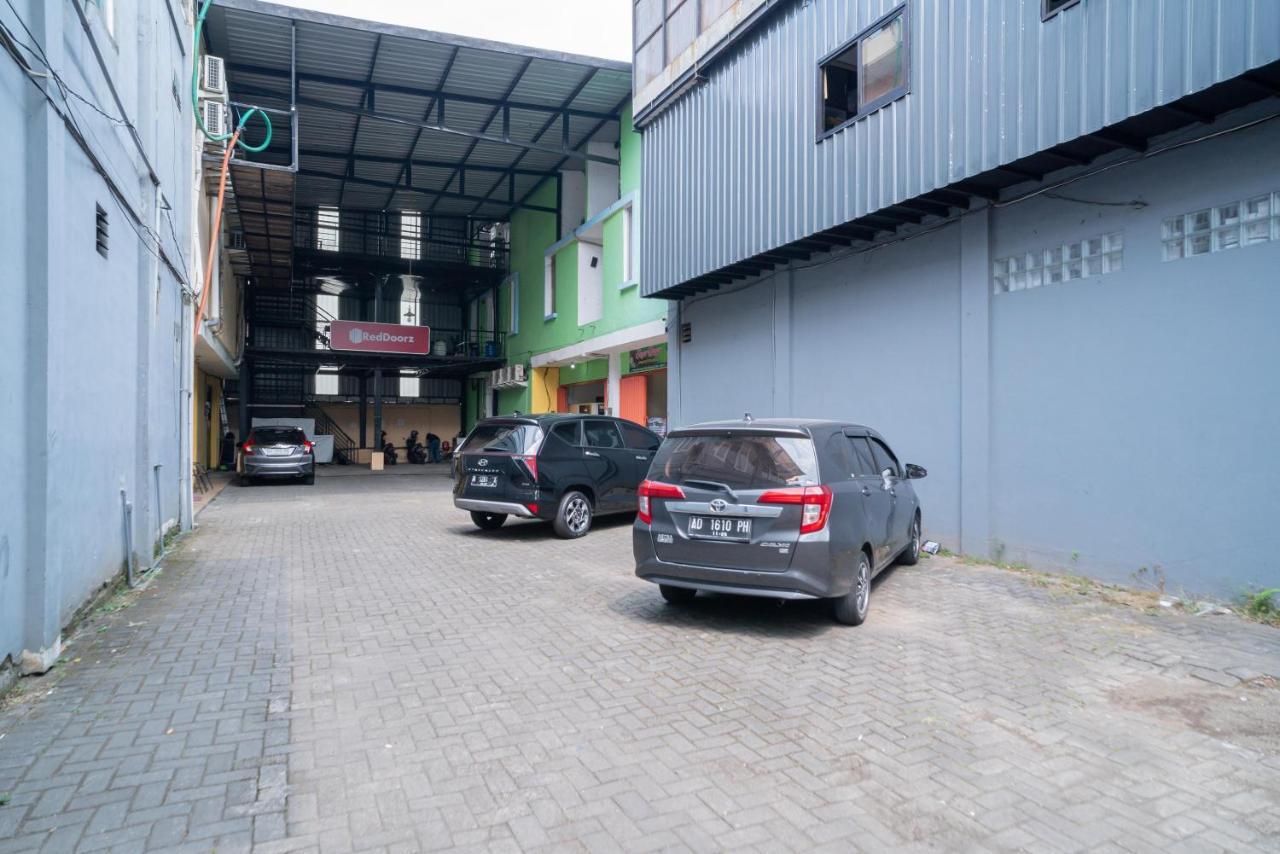 Reddoorz Near Flyover Arjosari Malang Eksteriør billede
